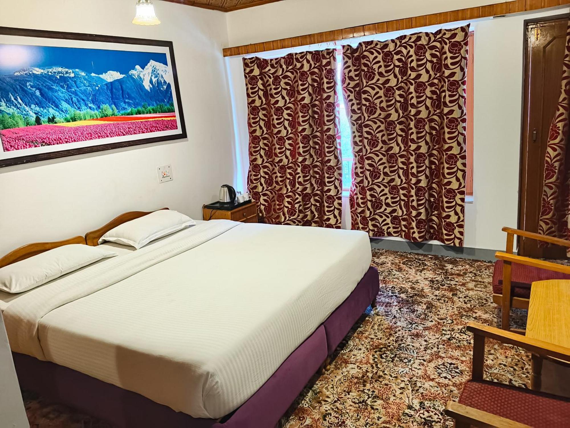 Hotel Season Palace Srīnagar Zewnętrze zdjęcie