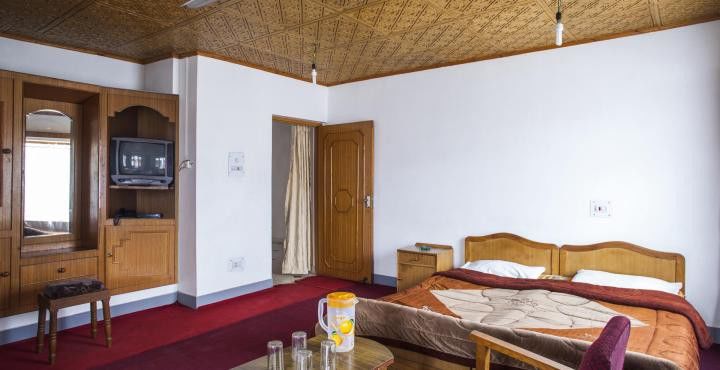 Hotel Season Palace Srīnagar Zewnętrze zdjęcie